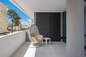 Lagos Deluxe 1 With Pool by Homing