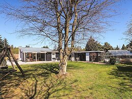 6 Person Holiday Home in Vaeggerlose