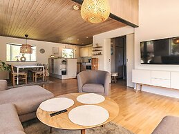 6 Person Holiday Home in Vaeggerlose