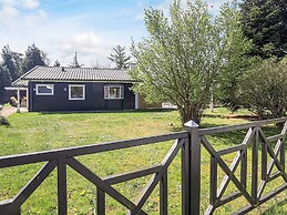 6 Person Holiday Home in Vaeggerlose