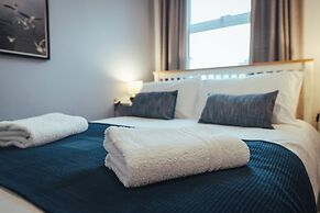 Park Street- Free Parking- Perfect for Contractors