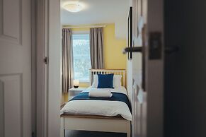 Park Street- Free Parking- Perfect for Contractors