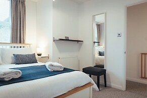 Park Street- Free Parking- Perfect for Contractors