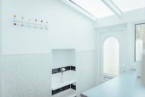 Park Street- Free Parking- Perfect for Contractors