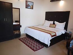 Ceyone Classic Fall Resort