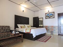 Ceyone Classic Fall Resort