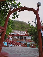 Ceyone Classic Fall Resort