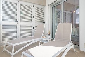 Lagos Modern 2 With Pool by Homing