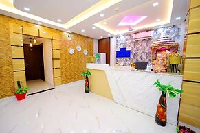 Hotel SMR Palace- Rooftop View Taj Mahal