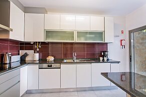 Albufeira Sunny Apartment 3 by Homing