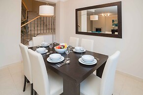Portimão Elegant House by Homing