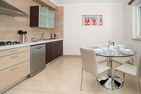 Portimão Elegant House by Homing