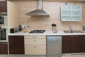 Portimão Elegant House by Homing