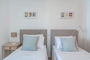 Tavira BAY 3 With Pool by Homing