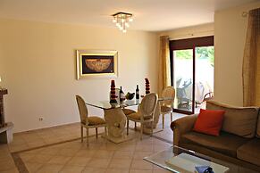 Vilamoura Typical 3 With Pool by Homing