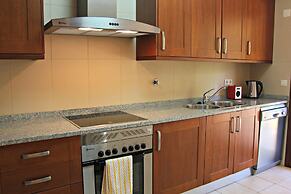 Vilamoura Typical 3 With Pool by Homing