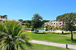 Vilamoura Typical 3 With Pool by Homing