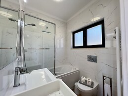 Algarve Premium Villa by Homing