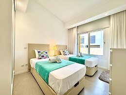 Vilamoura Club Villa 1 by Homing