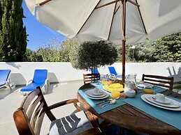 Vilamoura Club Villa 1 by Homing
