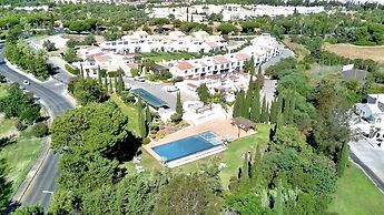 Vilamoura Club Villa 3 by Homing
