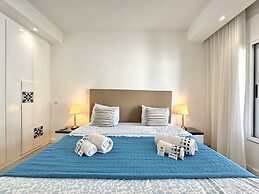 Vilamoura Club Villa 3 by Homing