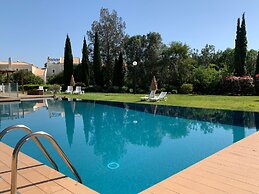 Vilamoura Club Villa 2 by Homing