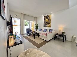 Vilamoura Club Villa 2 by Homing