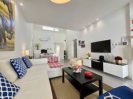 Vilamoura Club Villa 2 by Homing