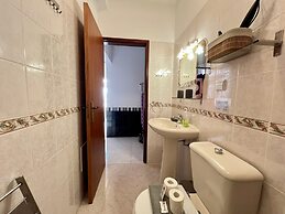 Pêra Stylish Villa With Pool by Homing