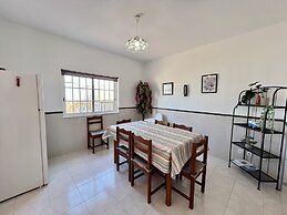 Pêra Stylish Villa With Pool by Homing