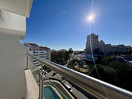 Albufeira Town Apartment by Homing