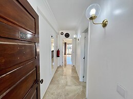 Albufeira Town Apartment by Homing