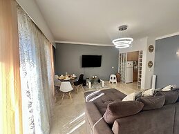 Albufeira Town Apartment by Homing