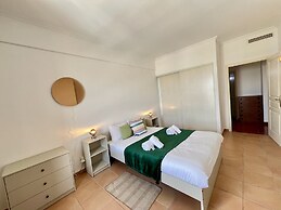 Albufeira Central 9 by Homing