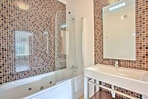 Lagos Palm Tree 1 With Pool by Homing