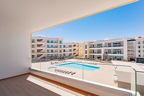Lagos Marina View 2 With Pool by Homing