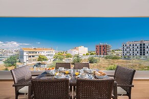 Lagos Marina View 2 With Pool by Homing