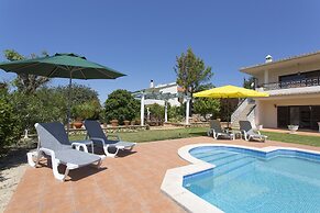 Albufeira Family Villa by Homing