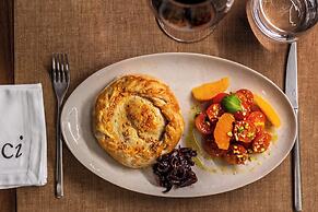 CICIOSO Boutique Hotel