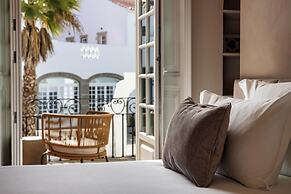 CICIOSO Boutique Hotel