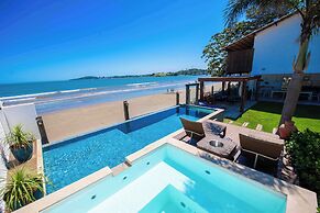 Casa da Praia e Suítes 643