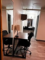 Studio City Suites, A Travelodge By Wyndham