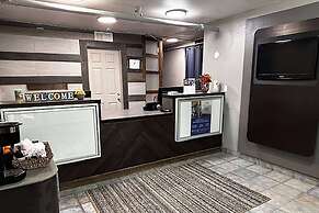 Studio City Suites, A Travelodge By Wyndham