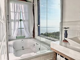 Blow Show Casa III Guest House