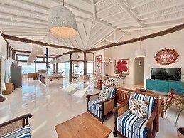 Blow Show Casa III Guest House