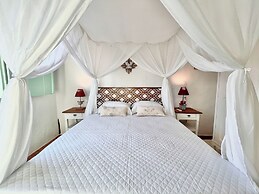 Blow Show Casa III Guest House