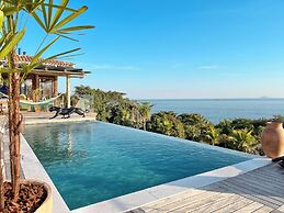 Blow Show Casa III Guest House