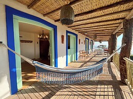 Blow Show Casa III Guest House