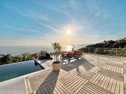 Blow Show Casa III Guest House